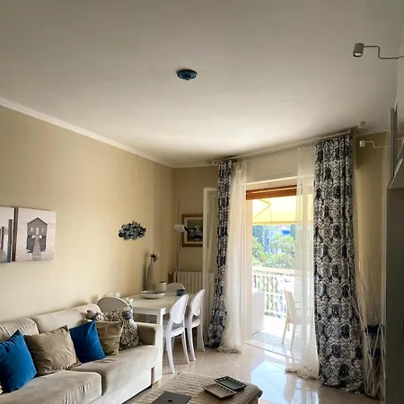 De Home, Comfort E Vista Mare Apartment *